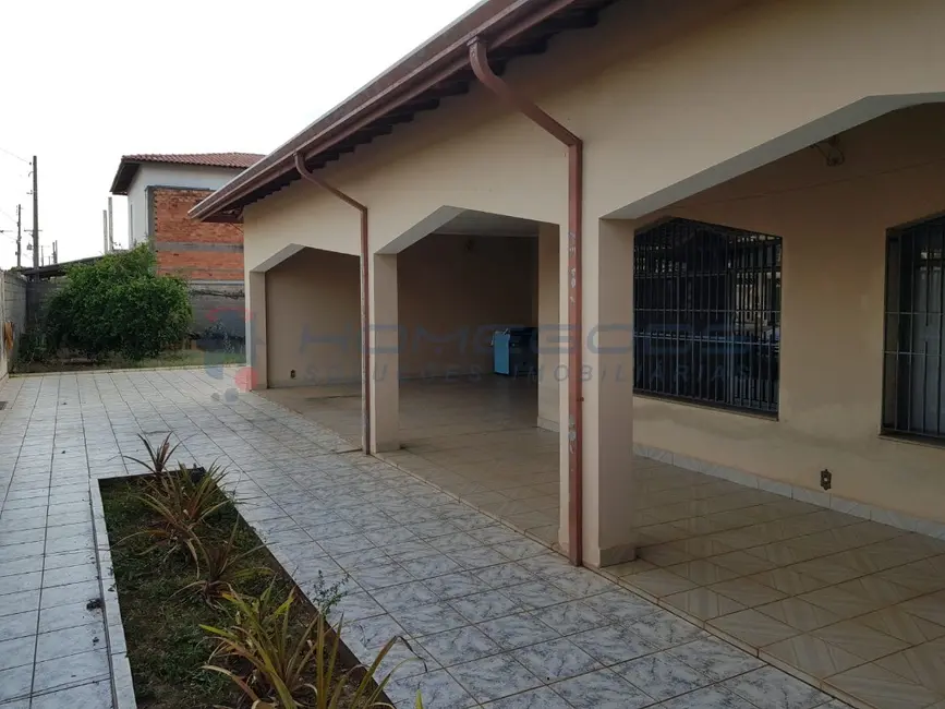 Foto 2 de Casa com 3 quartos à venda, 1850m2 em Vila José Kalil Aun, Cosmopolis - SP