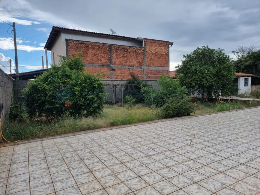 Foto 8 de Casa com 3 quartos à venda, 1850m2 em Vila José Kalil Aun, Cosmopolis - SP