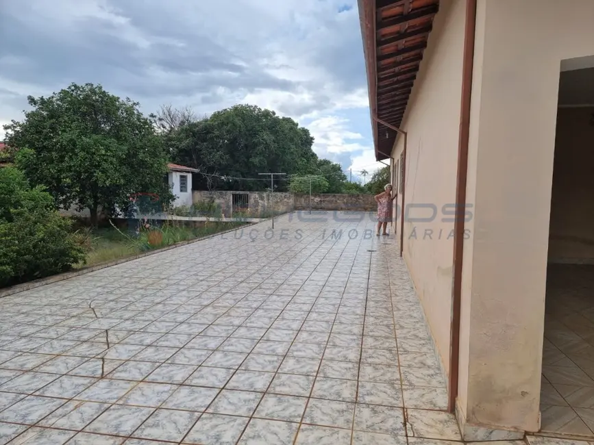 Foto 5 de Casa com 3 quartos à venda, 1850m2 em Vila José Kalil Aun, Cosmopolis - SP