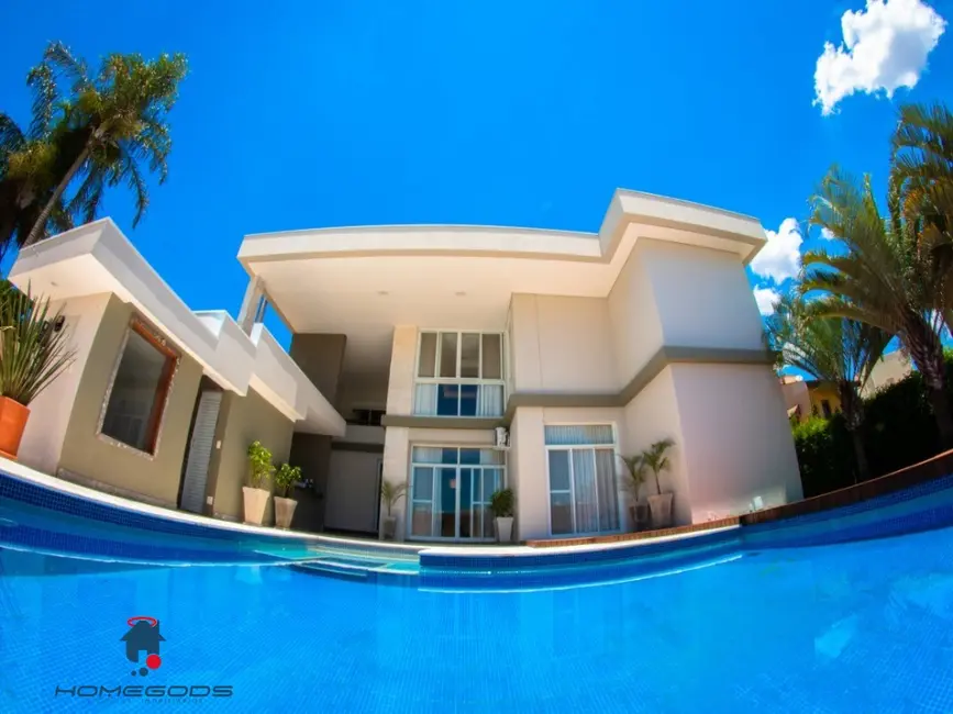 Casa com 4 quartos à venda, 584m2 em Campinas - SP - imagem 1 Foto 1 de Casa com 4 quartos à venda, 584m2 em Campinas - SP