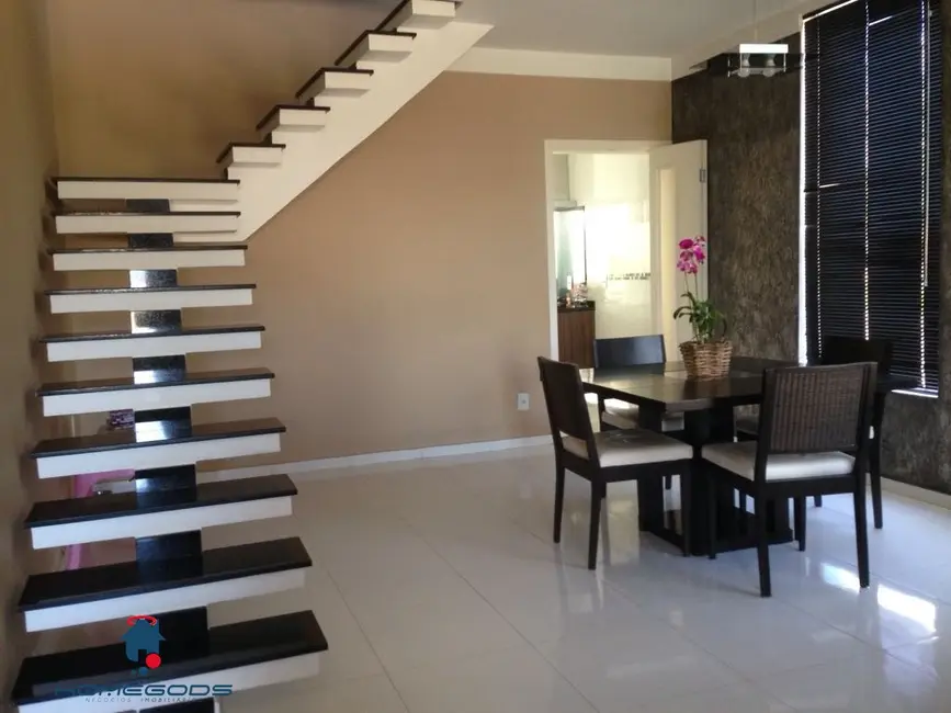 Casa de Condomínio com 4 quartos à venda, 220m2 em Jardim Lorena, Valinhos - SP - imagem 7 Foto 7 de Casa de Condomínio com 4 quartos à venda, 220m2 em Jardim Lorena, Valinhos - SP