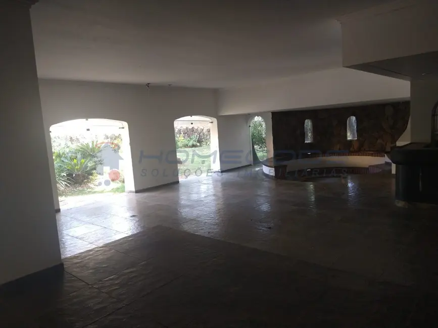Casa com 3 quartos para alugar, 1160m2 em Jardim das Paineiras, Campinas - SP - imagem 6 Foto 6 de Casa com 3 quartos para alugar, 1160m2 em Jardim das Paineiras, Campinas - SP