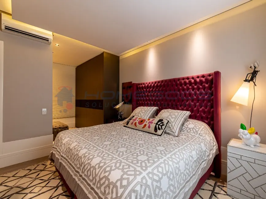 Foto 4 de Apartamento com 4 quartos à venda, 145m2 em Cambuí, Campinas - SP