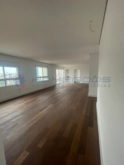 Apartamento com 3 quartos à venda, 213m2 em Cambuí, Campinas - SP - imagem 8 Foto 8 de Apartamento com 3 quartos à venda, 213m2 em Cambuí, Campinas - SP