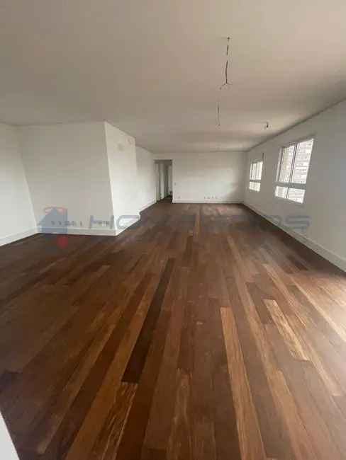 Apartamento com 3 quartos à venda, 213m2 em Cambuí, Campinas - SP - imagem 7 Foto 7 de Apartamento com 3 quartos à venda, 213m2 em Cambuí, Campinas - SP