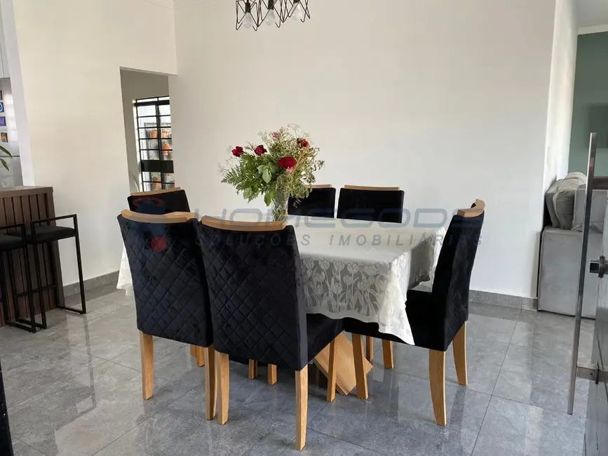 Casa com 3 quartos à venda, 360m2 em Vila Nogueira, Campinas - SP - imagem 3 Foto 3 de Casa com 3 quartos à venda, 360m2 em Vila Nogueira, Campinas - SP