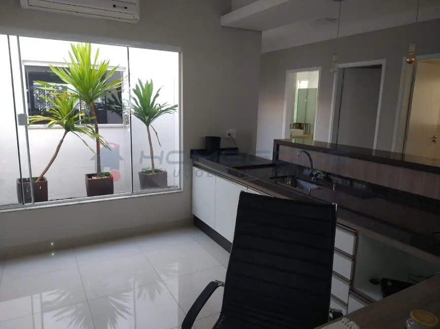 Sala Comercial à venda e para alugar, 350m2 em Jardim Guanabara, Campinas - SP - imagem 4 Foto 4 de Sala Comercial à venda e para alugar, 350m2 em Jardim Guanabara, Campinas - SP