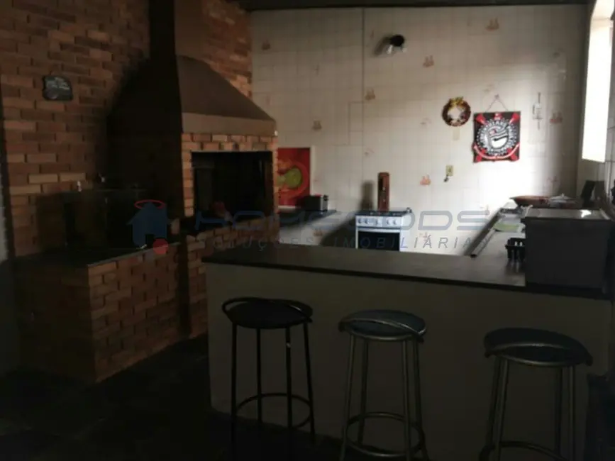 Foto 1 de Casa com 4 quartos à venda, 330m2 em Vila Marieta, Campinas - SP