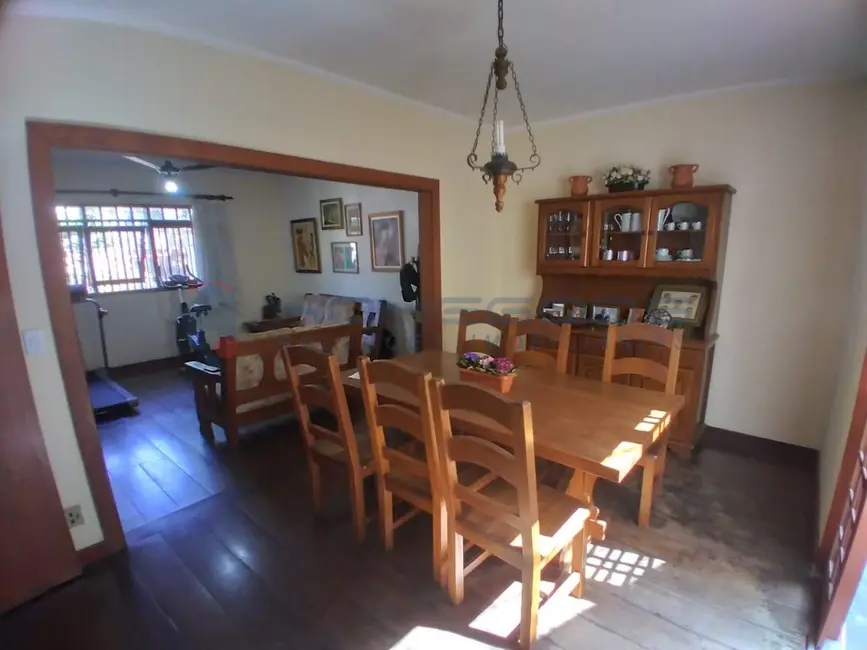Casa com 3 quartos à venda, 209m2 em Jardim Nova Europa, Campinas - SP - imagem 9 Foto 9 de Casa com 3 quartos à venda, 209m2 em Jardim Nova Europa, Campinas - SP