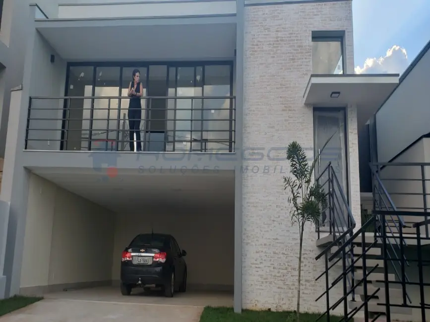 Foto 3 de Casa de Condomínio com 3 quartos à venda, 247m2 em Swiss Park, Campinas - SP