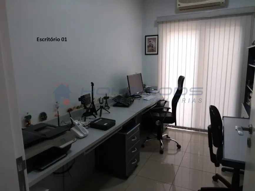 Foto 6 de Casa de Condomínio com 3 quartos à venda, 370m2 em Paulinia - SP