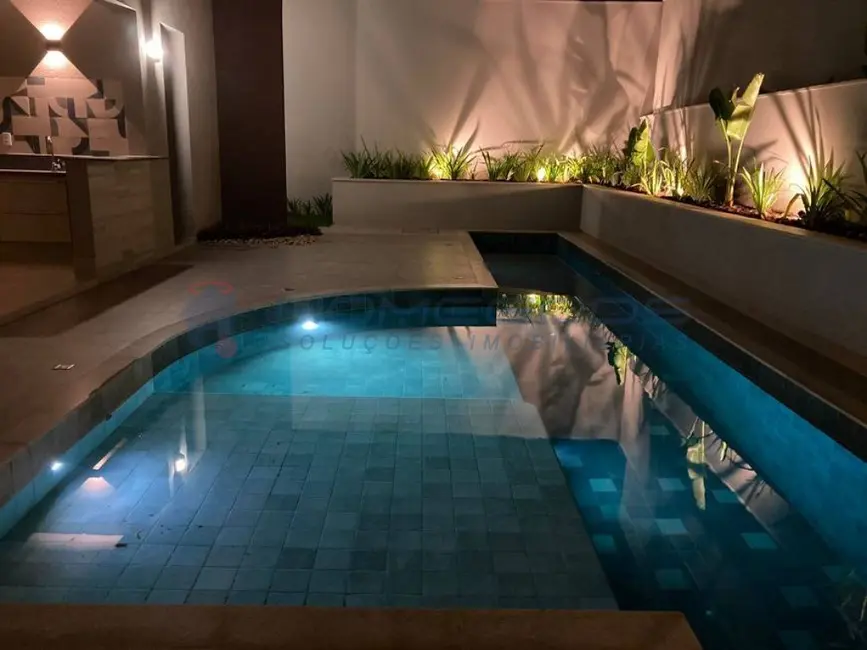 Foto 2 de Casa de Condomínio com 4 quartos à venda e para alugar, 383m2 em Campinas - SP