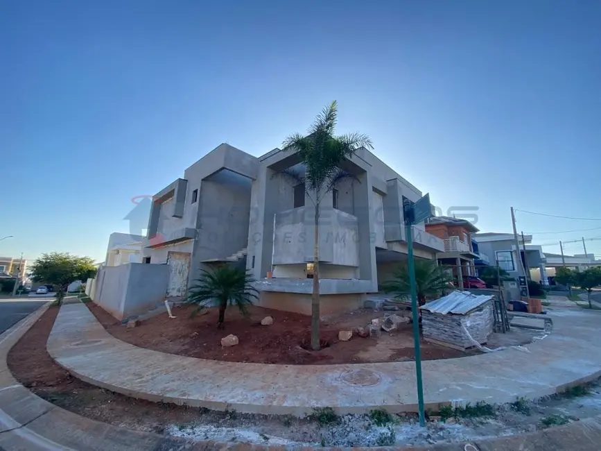 Casa com 4 quartos à venda, 413m2 em Swiss Park, Campinas - SP - imagem 4 Foto 4 de Casa com 4 quartos à venda, 413m2 em Swiss Park, Campinas - SP