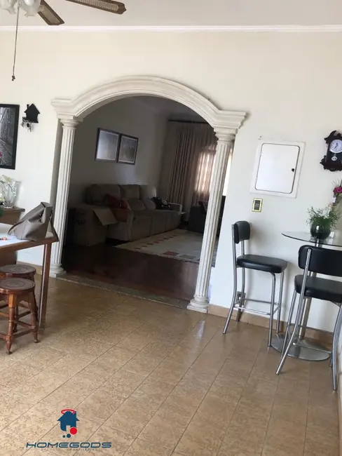 Casa com 4 quartos à venda, 300m2 em Jardim Flamboyant, Campinas - SP - imagem 5 Foto 5 de Casa com 4 quartos à venda, 300m2 em Jardim Flamboyant, Campinas - SP