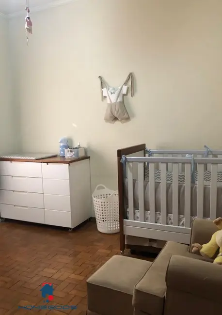 Casa com 4 quartos à venda, 300m2 em Jardim Flamboyant, Campinas - SP - imagem 5 Foto 5 de Casa com 4 quartos à venda, 300m2 em Jardim Flamboyant, Campinas - SP