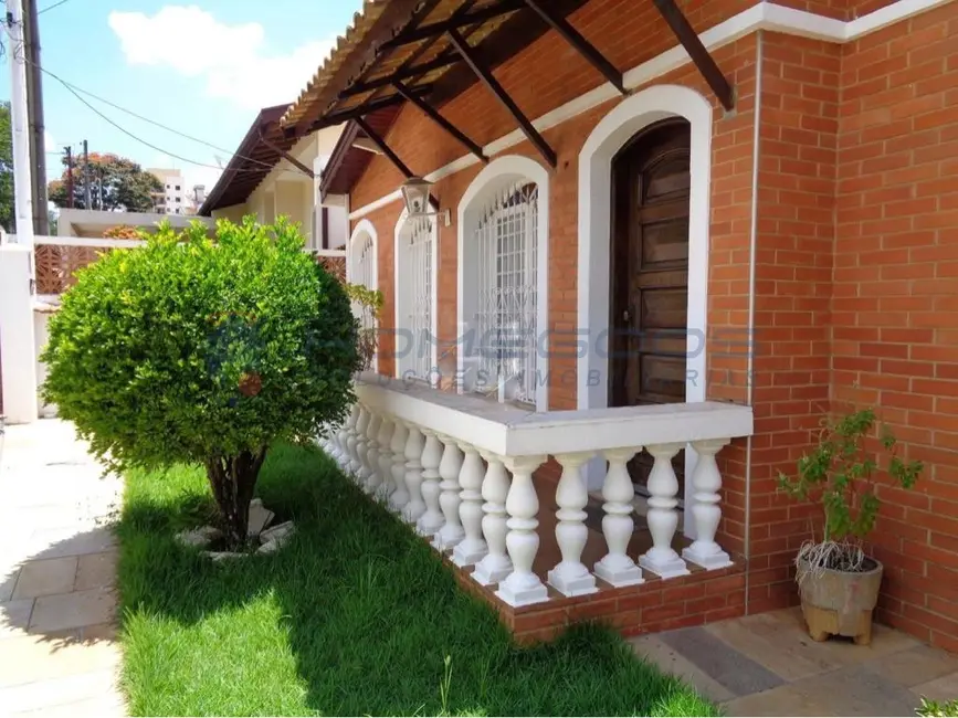 Casa com 3 quartos à venda, 180m2 em Vila São Sebastião, Valinhos - SP - imagem 3 Foto 3 de Casa com 3 quartos à venda, 180m2 em Vila São Sebastião, Valinhos - SP