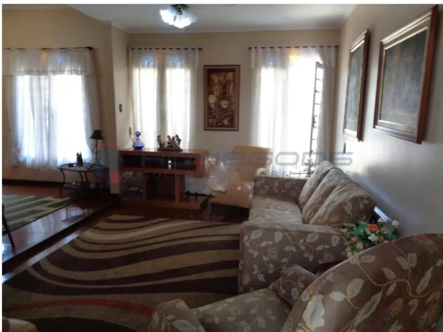 Casa com 3 quartos à venda, 180m2 em Vila São Sebastião, Valinhos - SP - imagem 9 Foto 9 de Casa com 3 quartos à venda, 180m2 em Vila São Sebastião, Valinhos - SP