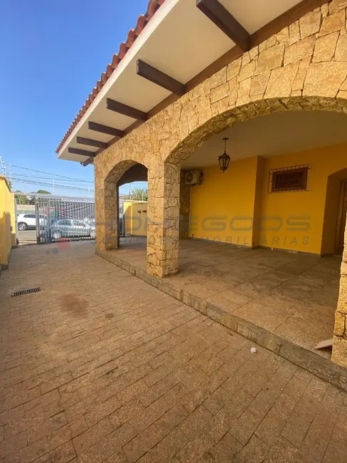 Sala Comercial com 7 quartos para alugar, 511m2 em Nova Campinas, Campinas - SP - imagem 3 Foto 3 de Sala Comercial com 7 quartos para alugar, 511m2 em Nova Campinas, Campinas - SP