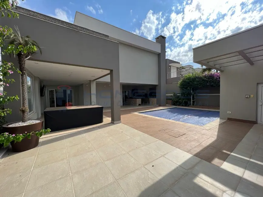 Casa de Condomínio com 4 quartos à venda, 680m2 em Campinas - SP - imagem 4 Foto 4 de Casa de Condomínio com 4 quartos à venda, 680m2 em Campinas - SP