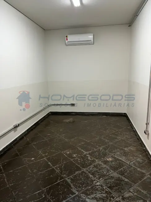 Armazém / Galpão para alugar, 8500m2 em Centro, Araraquara - SP - imagem 3 Foto 3 de Armazém / Galpão para alugar, 8500m2 em Centro, Araraquara - SP