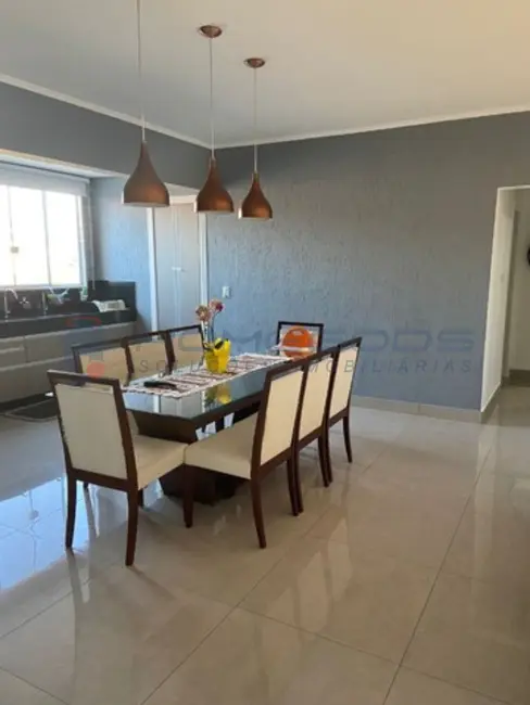 Casa com 3 quartos à venda, 183m2 em Jardim Paraíso, Campinas - SP - imagem 6 Foto 6 de Casa com 3 quartos à venda, 183m2 em Jardim Paraíso, Campinas - SP