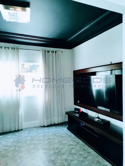 Casa com 3 quartos para alugar, 450m2 em Nações, Valinhos - SP - imagem 9 Foto 9 de Casa com 3 quartos para alugar, 450m2 em Nações, Valinhos - SP