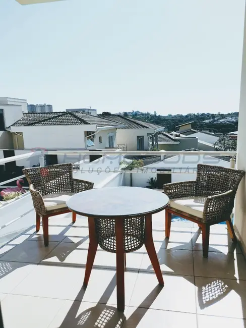 Casa com 3 quartos para alugar, 450m2 em Nações, Valinhos - SP - imagem 6 Foto 6 de Casa com 3 quartos para alugar, 450m2 em Nações, Valinhos - SP