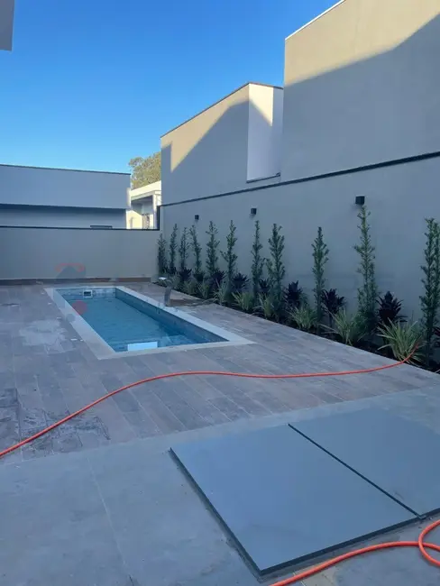 Casa com 3 quartos para alugar, 375m2 em Chácaras Silvania, Valinhos - SP - imagem 4 Foto 4 de Casa com 3 quartos para alugar, 375m2 em Chácaras Silvania, Valinhos - SP