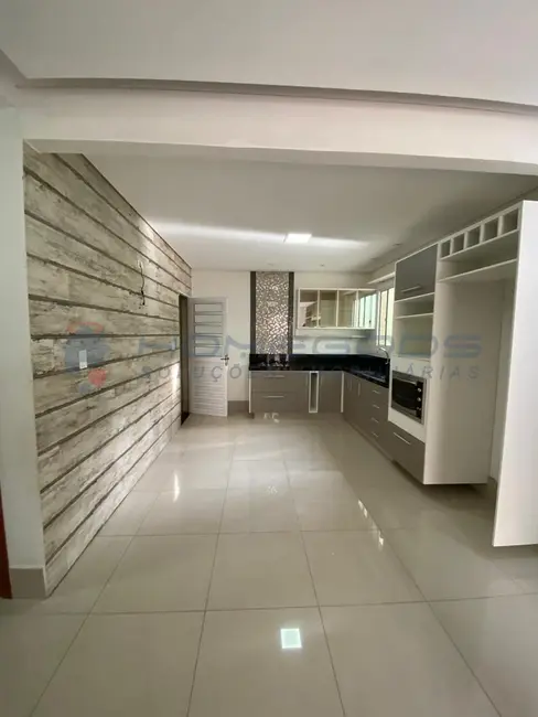 Foto 3 de Casa com 3 quartos à venda, 240m2 em Vila Monte Alegre, Paulinia - SP