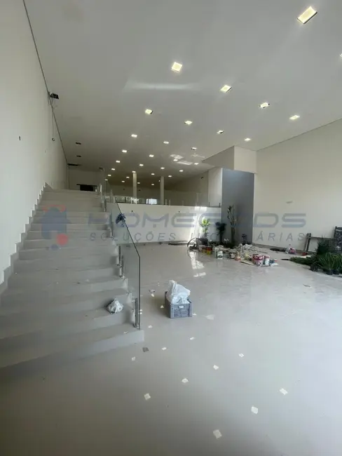 Sala Comercial para alugar, 340m2 em Nova Campinas, Campinas - SP - imagem 3 Foto 3 de Sala Comercial para alugar, 340m2 em Nova Campinas, Campinas - SP