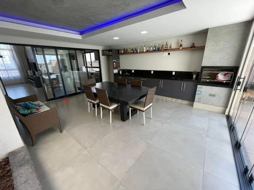 Foto 4 de Casa de Condomínio com 3 quartos à venda, 360m2 em Swiss Park, Campinas - SP