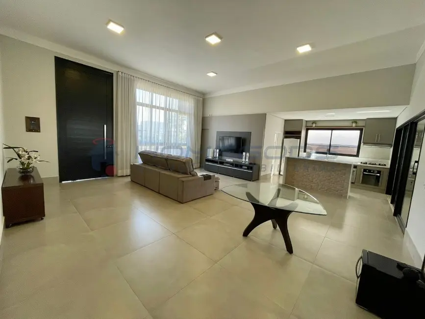 Foto 3 de Casa de Condomínio com 3 quartos à venda, 360m2 em Swiss Park, Campinas - SP