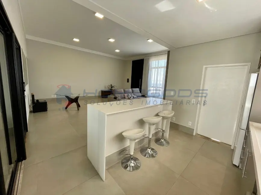 Foto 5 de Casa de Condomínio com 3 quartos à venda, 360m2 em Swiss Park, Campinas - SP