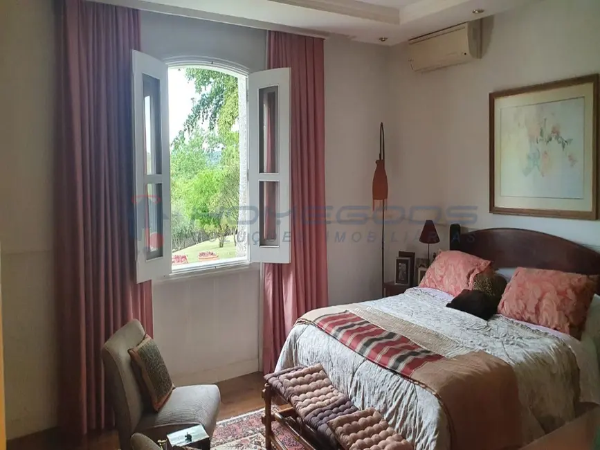Casa com 5 quartos à venda e para alugar, 1200m2 em Village Sans Souci, Valinhos - SP - imagem 4 Foto 4 de Casa com 5 quartos à venda e para alugar, 1200m2 em Village Sans Souci, Valinhos - SP