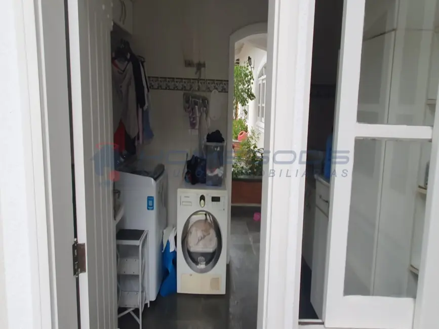 Casa com 5 quartos à venda e para alugar, 1200m2 em Village Sans Souci, Valinhos - SP - imagem 3 Foto 3 de Casa com 5 quartos à venda e para alugar, 1200m2 em Village Sans Souci, Valinhos - SP