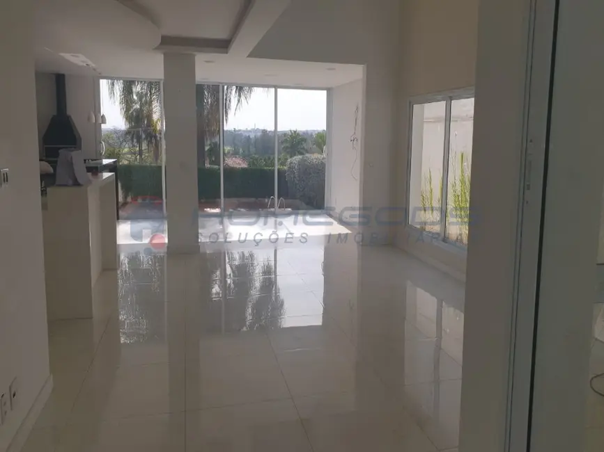 Foto 3 de Casa de Condomínio com 3 quartos à venda, 254m2 em Swiss Park, Campinas - SP