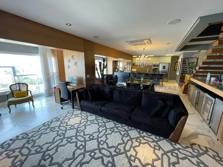Foto 2 de Apartamento com 3 quartos à venda, 218m2 em Cambuí, Campinas - SP