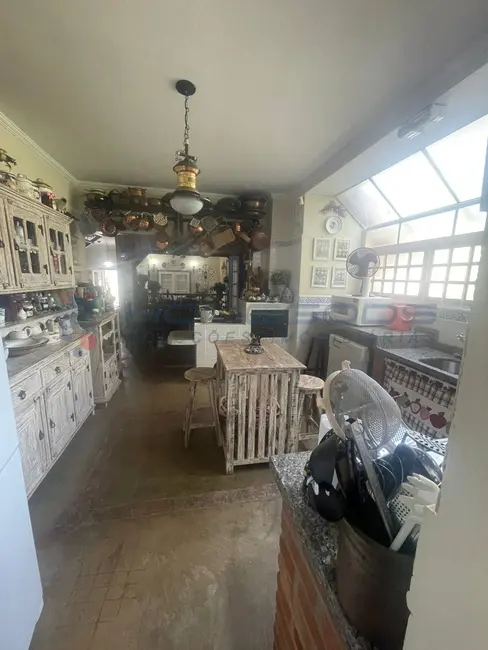 Chácara com 3 quartos à venda, 938m2 em Lopes, Valinhos - SP - imagem 8 Foto 8 de Chácara com 3 quartos à venda, 938m2 em Lopes, Valinhos - SP