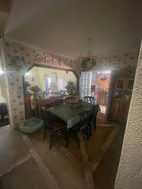 Chácara com 3 quartos à venda, 938m2 em Lopes, Valinhos - SP - imagem 5 Foto 5 de Chácara com 3 quartos à venda, 938m2 em Lopes, Valinhos - SP