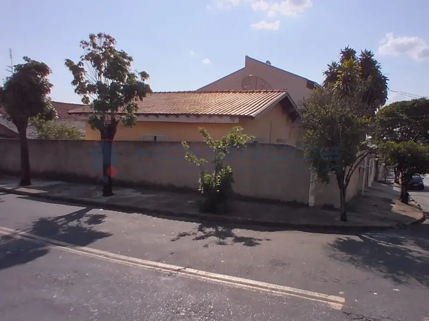 Foto 2 de Casa com 3 quartos à venda, 195m2 em Jardim das Bandeiras, Campinas - SP