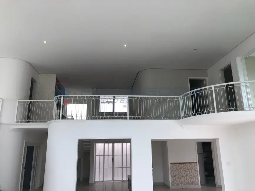 Casa de Condomínio com 3 quartos para alugar, 425m2 em Chácaras Silvania, Valinhos - SP - imagem 8 Foto 8 de Casa de Condomínio com 3 quartos para alugar, 425m2 em Chácaras Silvania, Valinhos - SP