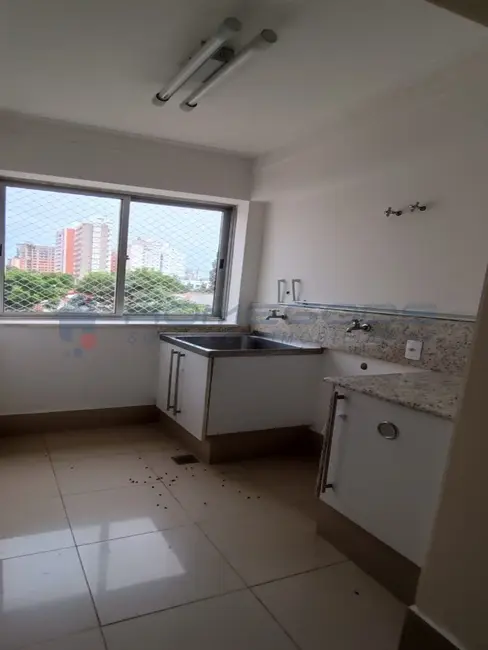Apartamento com 3 quartos à venda, 133m2 em Cambuí, Campinas - SP - imagem 9 Foto 9 de Apartamento com 3 quartos à venda, 133m2 em Cambuí, Campinas - SP