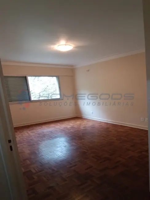 Apartamento com 3 quartos à venda, 133m2 em Cambuí, Campinas - SP - imagem 4 Foto 4 de Apartamento com 3 quartos à venda, 133m2 em Cambuí, Campinas - SP
