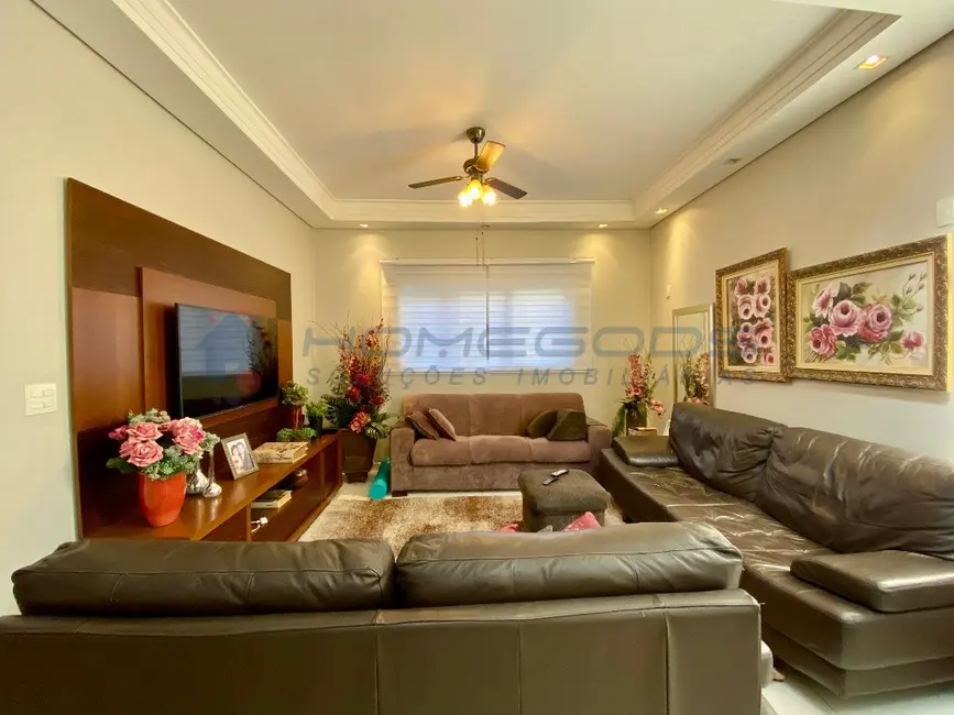 Foto 7 de Casa com 3 quartos à venda, 290m2 em Swiss Park, Campinas - SP