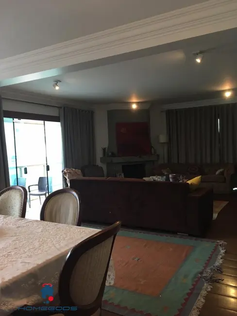 Apartamento com 5 quartos à venda e para alugar, 428m2 em Cambuí, Campinas - SP - imagem 8 Foto 8 de Apartamento com 5 quartos à venda e para alugar, 428m2 em Cambuí, Campinas - SP