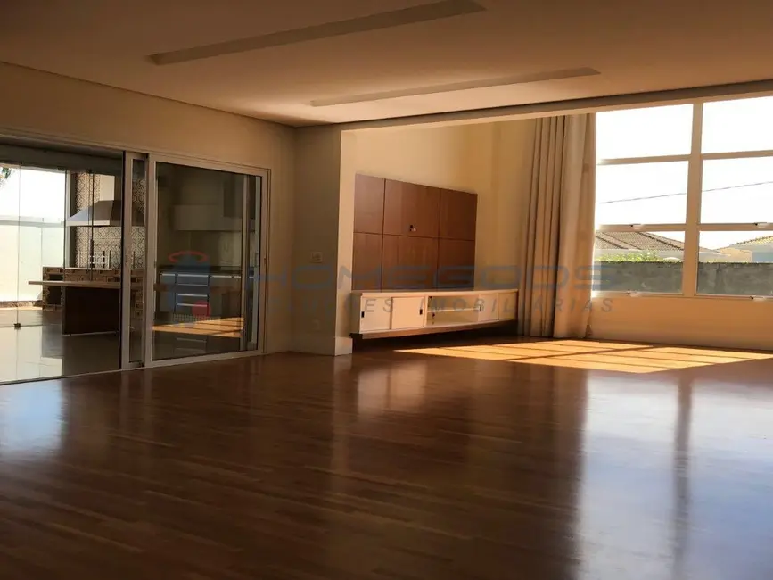 Casa com 4 quartos para alugar, 580m2 em Sítios de Recreio Gramado, Campinas - SP - imagem 4 Foto 4 de Casa com 4 quartos para alugar, 580m2 em Sítios de Recreio Gramado, Campinas - SP