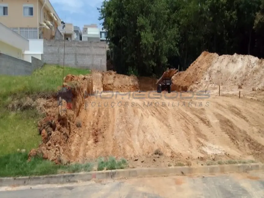 Casa de Condomínio com 3 quartos à venda, 180m2 em Chácaras Alpina, Valinhos - SP - imagem 2 Foto 2 de Casa de Condomínio com 3 quartos à venda, 180m2 em Chácaras Alpina, Valinhos - SP