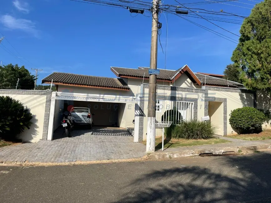 Casa com 3 quartos à venda, 220m2 em Parque Alto Taquaral, Campinas - SP - imagem 2 Foto 2 de Casa com 3 quartos à venda, 220m2 em Parque Alto Taquaral, Campinas - SP