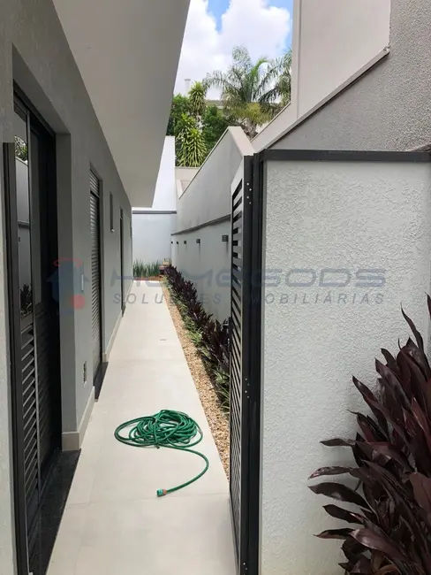 Foto 4 de Casa de Condomínio com 3 quartos à venda, 215m2 em Swiss Park, Campinas - SP