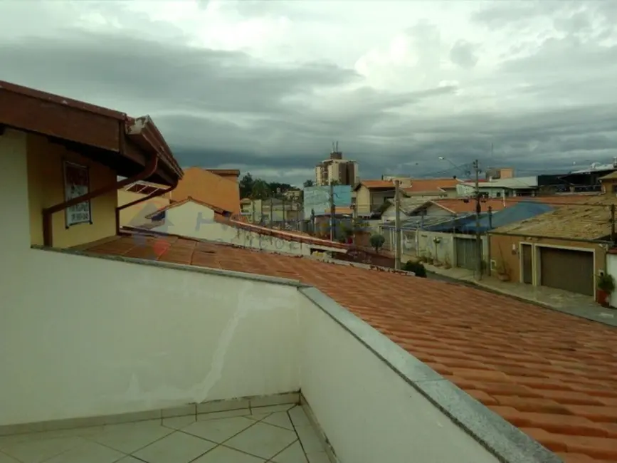 Casa com 4 quartos à venda, 220m2 em Parque Taquaral, Campinas - SP - imagem 7 Foto 7 de Casa com 4 quartos à venda, 220m2 em Parque Taquaral, Campinas - SP